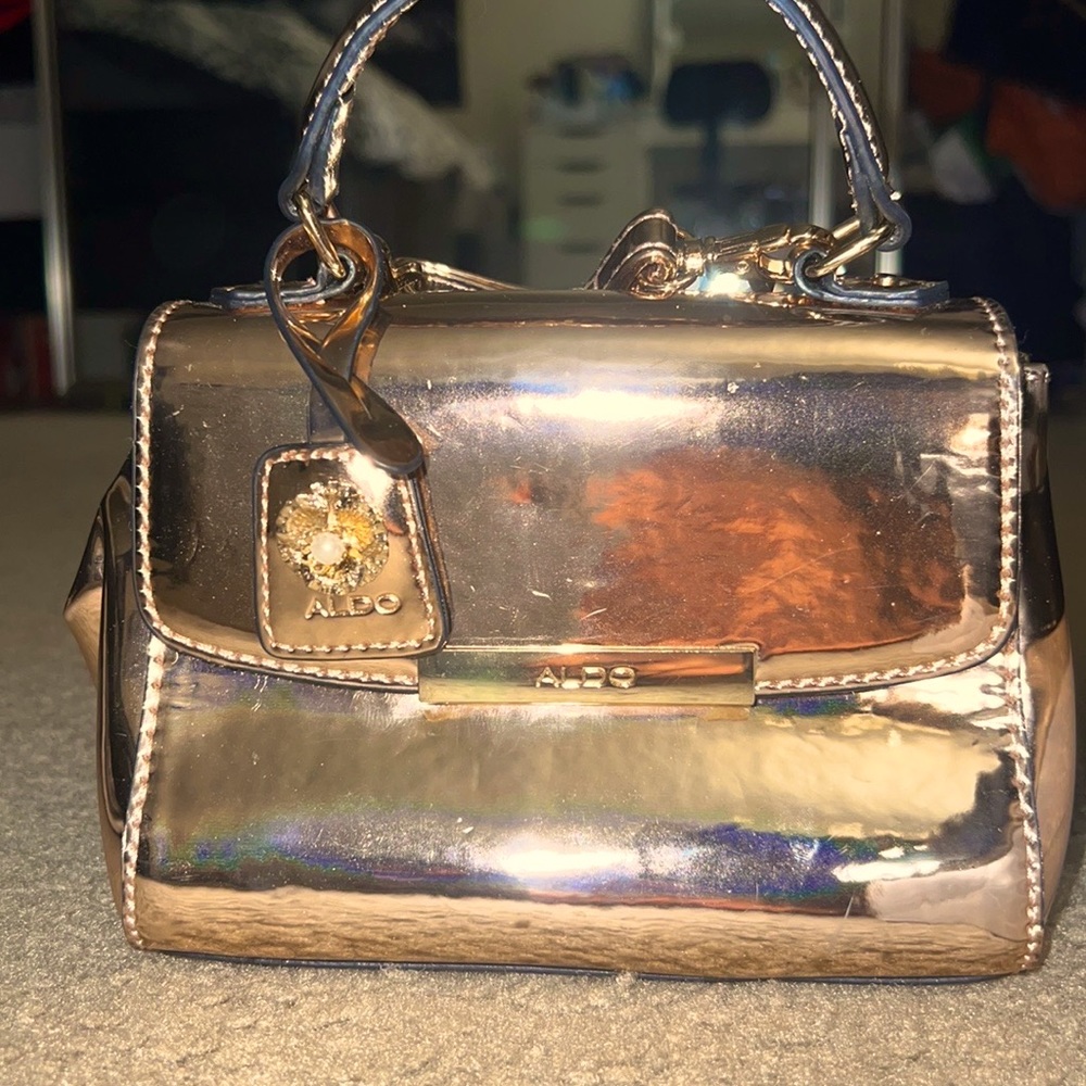 Aldo Purse great condition!! Rose gold!